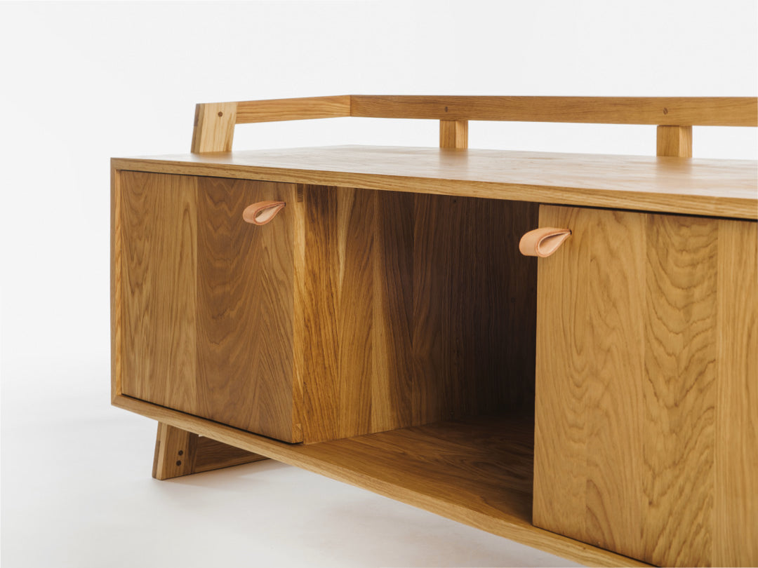 Turntable and Record Storage Media Console Model_No.04