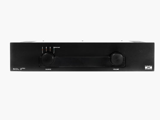 Integrated transistor hi-end audiophile amplifier Kunsst Audio SOL II PRO by Haiku Audio -control panel view
